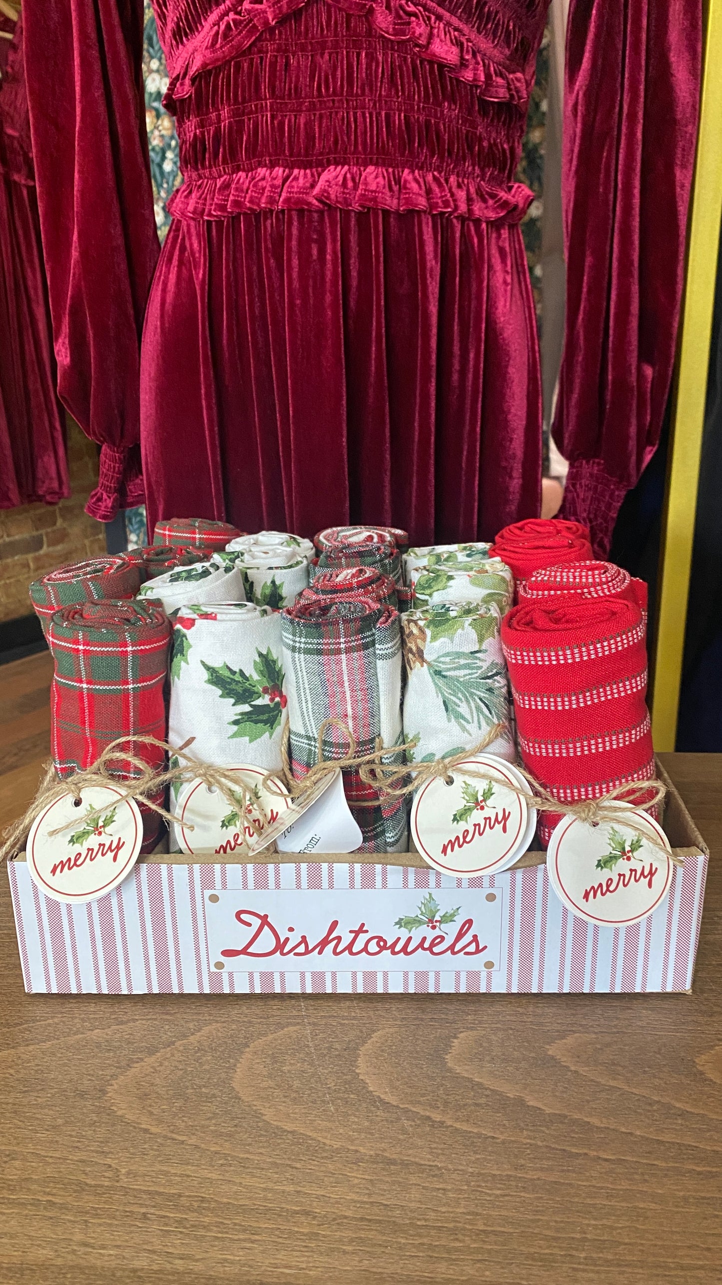 Traditional Holiday Towels