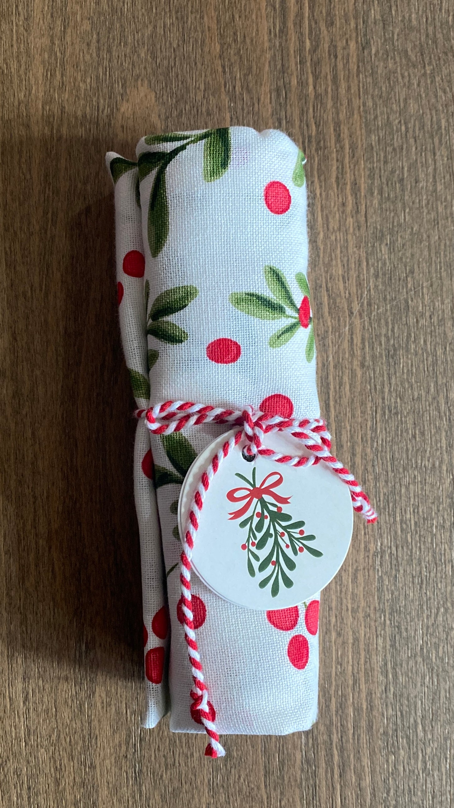 Mistletoe Towels