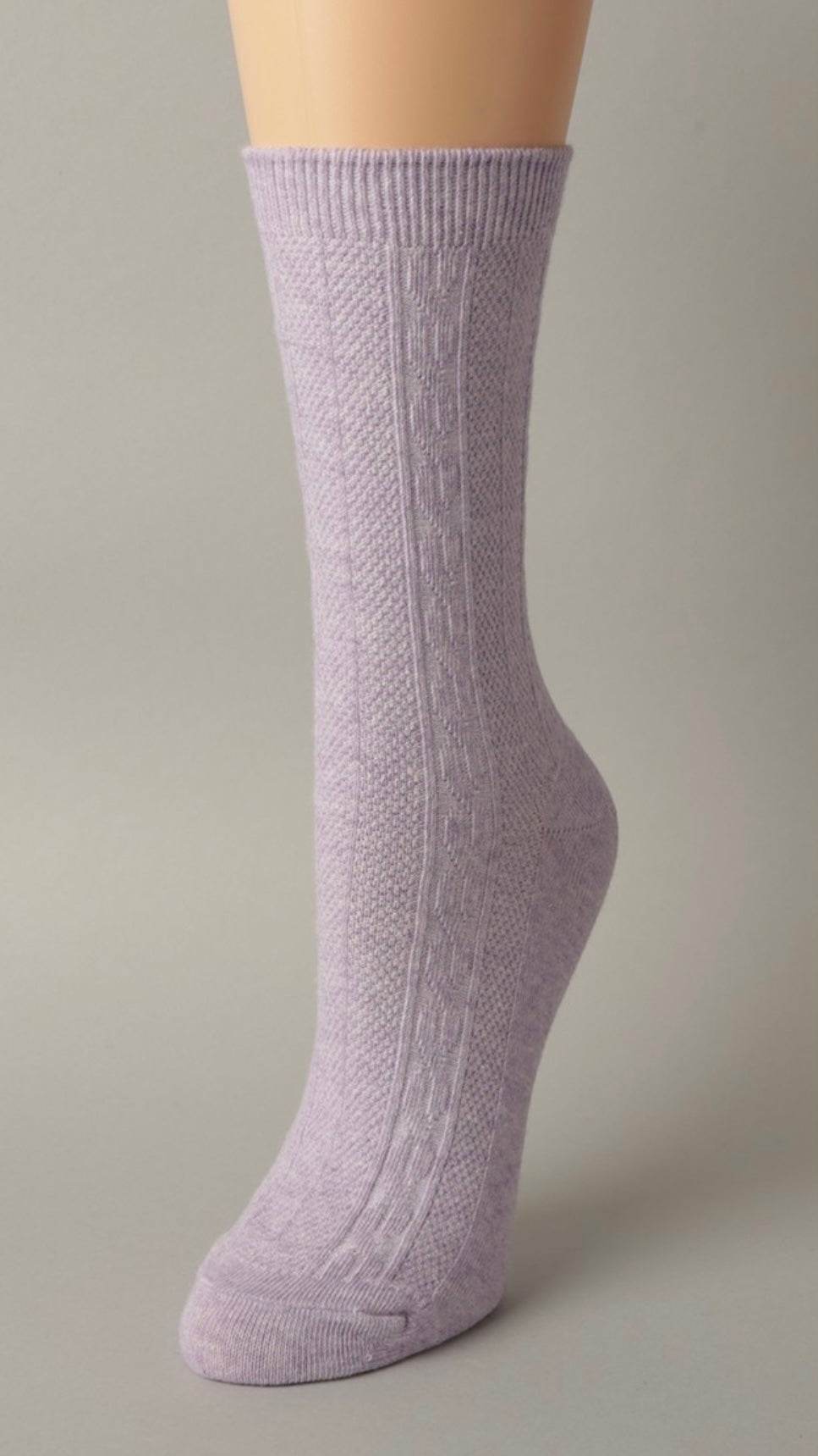 Women’s Cable Knit Crew Length Socks