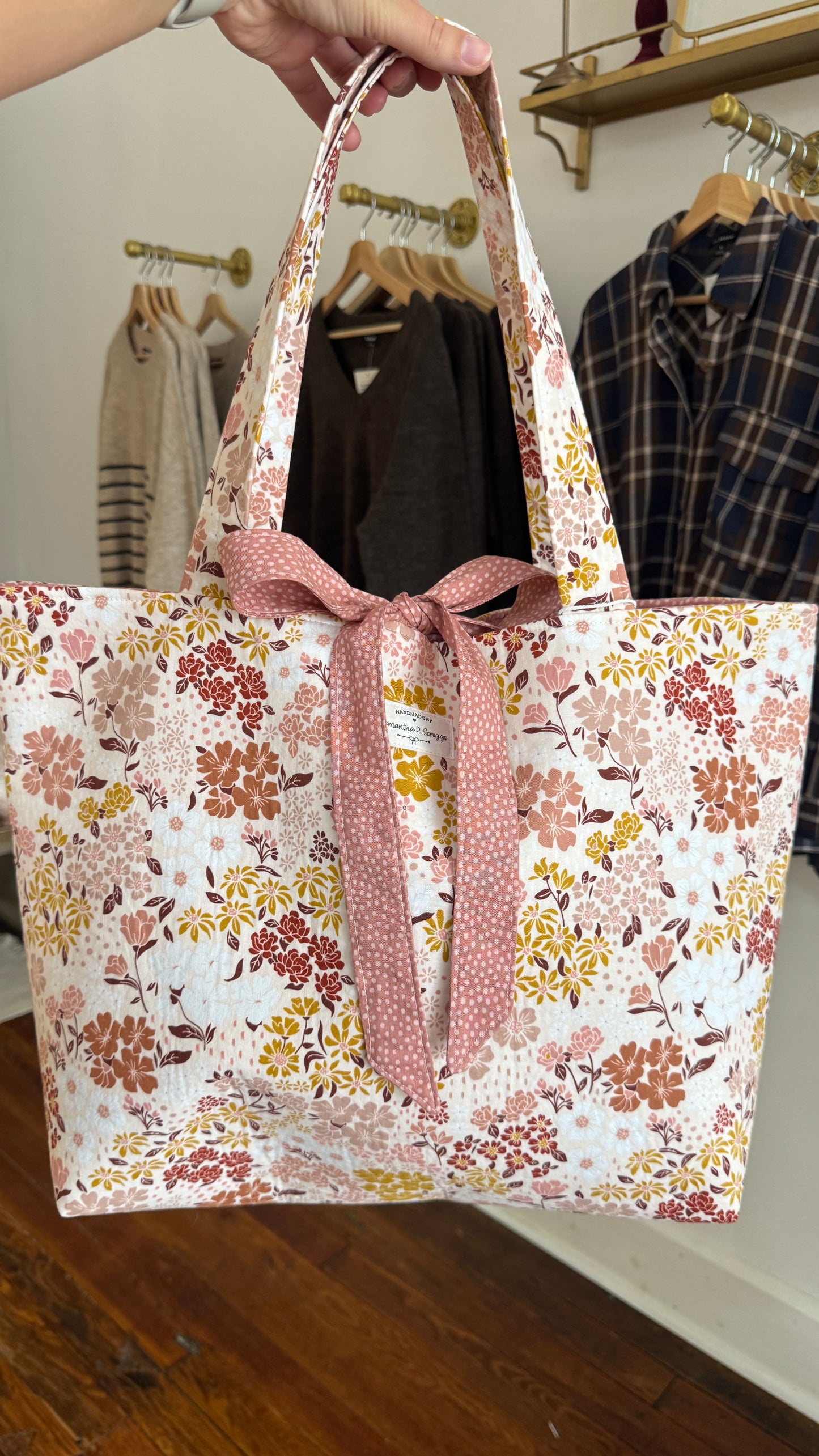 Handmade By Samantha XL Tote Bag: Blush Fall Floral With Bow Tie Closure