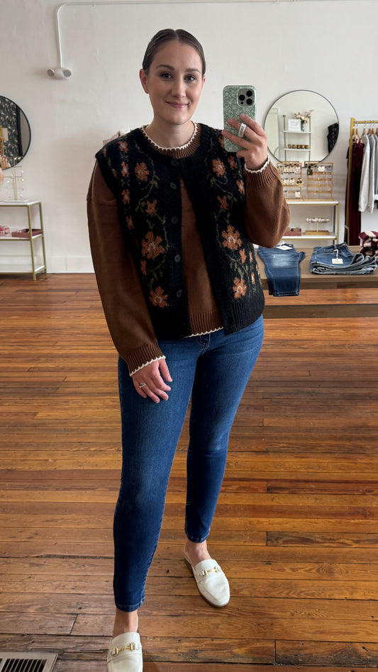 Knit Floral Sweater Vest
