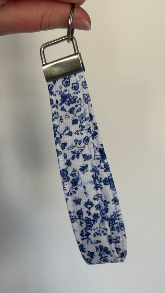 Ditsy Floral Wristlet Smooth Silver Clasp- Handmade