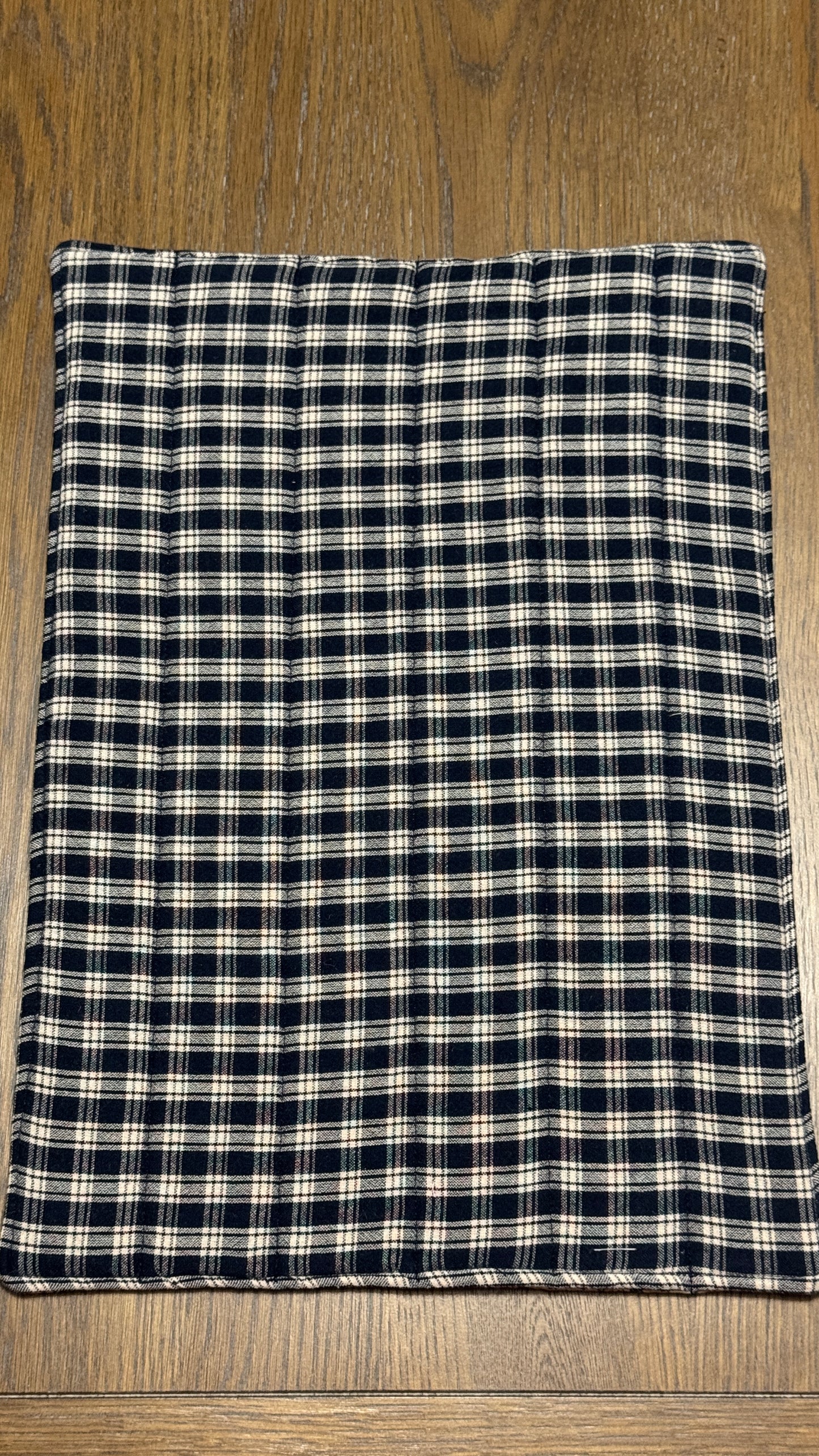 Handmade Casserole Trivet- Cottage Christmas