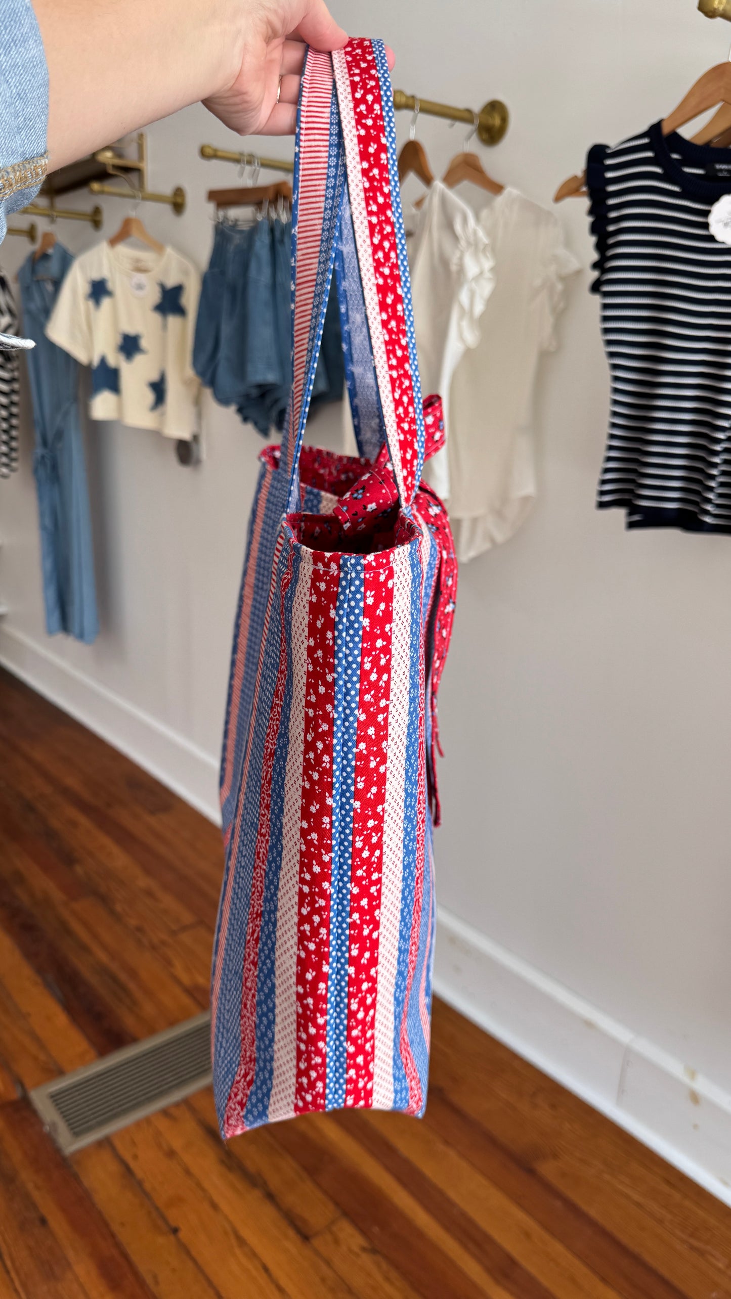 Handmade By Samantha XL Tote Bag: Americana Stripes With Bow Tie Closure
